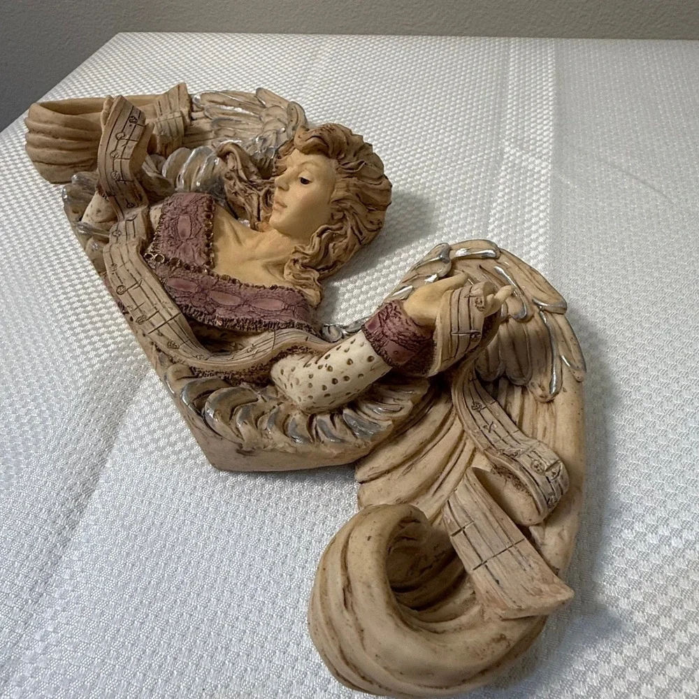 Vtg 1997 UDC United Design Angel Music Scroll Wall Plaque Resin 14